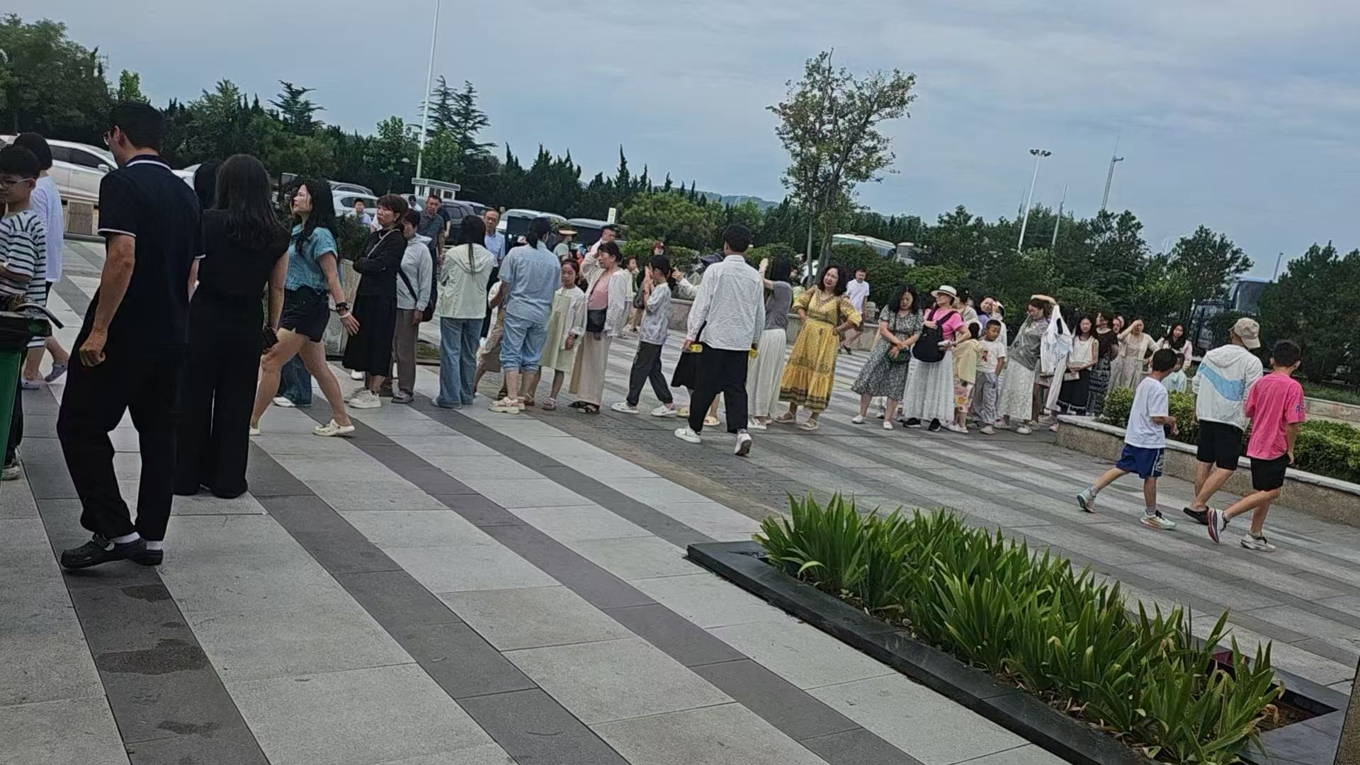 法治视角下的贴息政策：激发消费活力与规范市场秩序